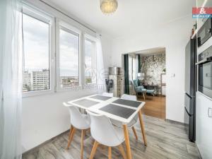 Prodej bytu 3+1, Plzeň - Doudlevce, Heyrovského, 80 m2