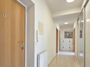 Pronájem bytu 3+kk, Praha - Břevnov, Šlikova, 102 m2