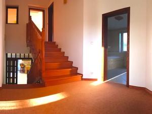 Pronájem vily, Statenice, Za Roklí, 336 m2