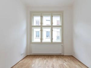 Pronájem bytu 2+kk, Praha - Nové Město, Mlynářská, 57 m2
