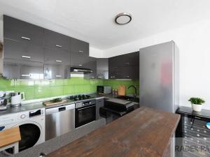 Prodej bytu 4+1, Praha - Letňany, Místecká, 88 m2