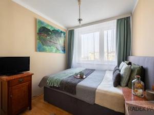 Prodej bytu 4+1, Praha - Letňany, Místecká, 88 m2