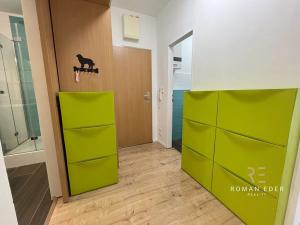 Pronájem bytu 3+kk, Praha - Vysočany, Pod Harfou, 160 m2