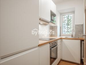 Pronájem bytu 2+kk, Praha - Bubeneč, Verdunská, 37 m2