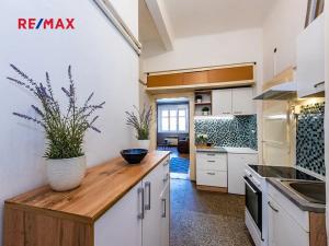 Prodej bytu 2+kk, Praha - Strašnice, Černokostelecká, 46 m2
