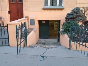 Prodej garáže, Praha - Bubeneč, Šmeralova, 19 m2