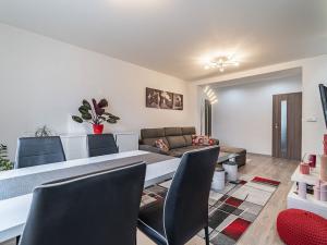 Prodej bytu 3+1, Vsetín, Příčná, 68 m2