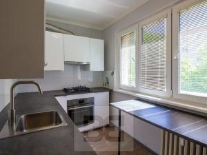 Pronájem bytu 2+1, Praha - Malešice, Tuchorazská, 52 m2