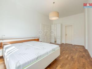 Pronájem bytu 3+1, Praha - Dejvice, Kafkova, 105 m2