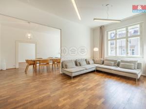 Pronájem bytu 3+1, Praha - Dejvice, Kafkova, 105 m2