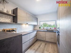 Prodej rodinného domu, Holubice, 93 m2
