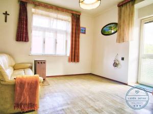 Prodej rodinného domu, Ostrov u Macochy, 58 m2