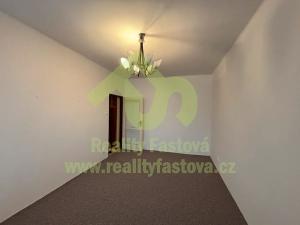 Pronájem bytu 2+1, Plzeň, U Lomů, 48 m2