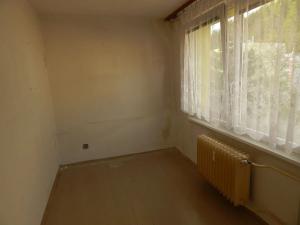 Prodej bytu 3+1, Úpice, Na Veselce, 66 m2