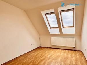 Pronájem bytu 2+kk, Frýdek-Místek, Slezská, 69 m2