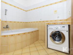 Pronájem bytu 3+kk, Pardubice, Dubová, 75 m2