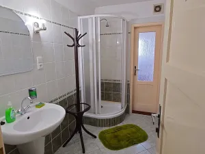 Prodej ubytování, České Budějovice, Jar. Ježka, 271 m2