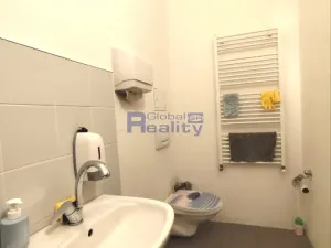 Pronájem obchodního prostoru, Hradec Králové, Tomkova, 60 m2