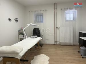 Pronájem obchodního prostoru, Jablonec nad Nisou, Riegrova, 20 m2