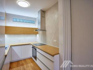 Pronájem bytu 2+kk, Zlín, Ševcovská, 65 m2