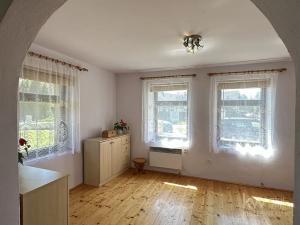 Pronájem rodinného domu, Sloveč, 68 m2
