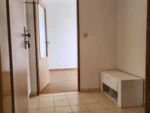 Prodej bytu 1+1, Ostrov, Hroznětínská, 37 m2