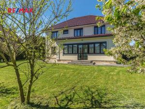 Prodej rodinného domu, Svárov, Ptická, 271 m2