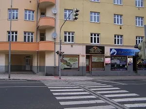 Pronájem bytu 2+kk, Teplice, Zemská, 37 m2
