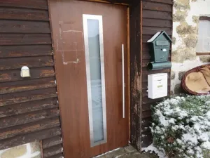 Dražba obchodního prostoru, Strážný, 10 m2