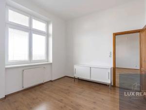 Prodej bytu 3+1, Znojmo, Jarošova, 78 m2