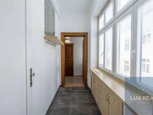 Prodej bytu 3+1, Znojmo, Jarošova, 78 m2