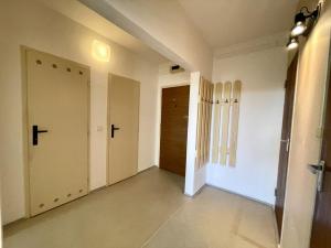 Pronájem bytu 2+kk, Brno - Bohunice, Uzbecká, 4488 m2