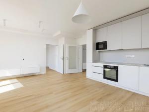 Pronájem bytu 2+kk, Praha - Břevnov, Bělohorská, 50 m2