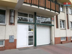 Pronájem bytu 1+kk, Praha - Libeň, Kašparovo náměstí, 28 m2