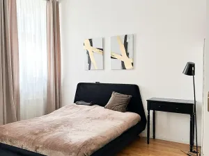 Pronájem bytu 1+kk, Praha - Vinohrady, Rubešova, 30 m2