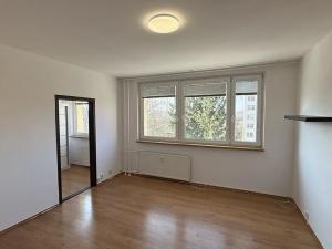 Pronájem bytu 2+1, Zlín, Slezská, 46 m2