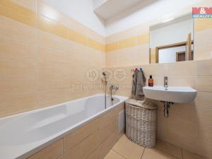Prodej bytu 2+kk, Rakovník - Rakovník II, Dukel. hrdinů, 65 m2