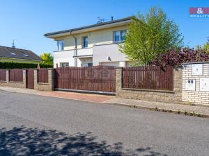 Prodej rodinného domu, Praha - Pitkovice, Kozáková, 326 m2