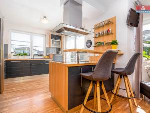 Prodej rodinného domu, Praha - Pitkovice, Kozáková, 326 m2