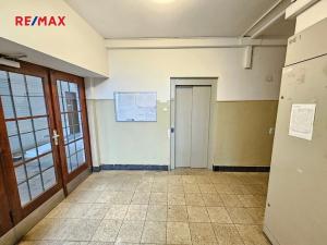 Pronájem bytu 1+kk, Praha - Smíchov, Bozděchova, 25 m2