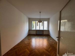 Pronájem bytu 2+1, Praha - Malá Strana, Šeříková, 50 m2