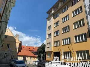 Pronájem bytu 2+1, Praha - Malá Strana, Šeříková, 50 m2