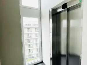 Pronájem bytu 2+kk, Praha - Libeň, Novovysočanská, 38 m2