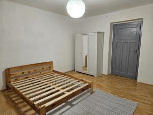 Pronájem bytu 1+1, Karlovy Vary, Kollárova, 35 m2