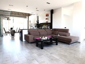 Prodej rodinného domu, Algeciras, Španělsko, Calle Cabo Cervera, 162 m2