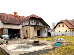 Prodej podílu rodinného domu, Písty, 220 m2