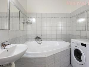 Prodej bytu 2+kk, Brno, Olomoucká, 76 m2