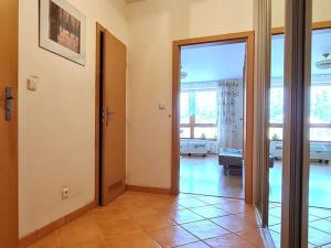 Pronájem bytu 1+kk, Praha - Kunratice, Za valem, 38 m2