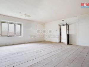 Prodej rodinného domu, Černiv, 320 m2