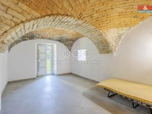Prodej rodinného domu, Vrutice - Svařenice, 640 m2